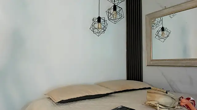 Snapshot of kristyl_paez chatting on April 17, 6:55 pm kristyl paez online show from April 17, 6:55 pm