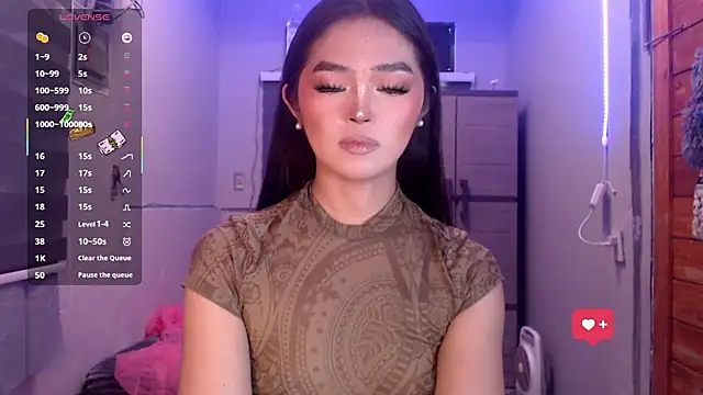 Itsme claire online show from October 19, 1:17 am