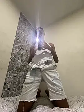 Snapshot of tonny_sexxxx chatting on July 27, 8:38 pm tonny sexxxx online show from July 27, 8:38 pm