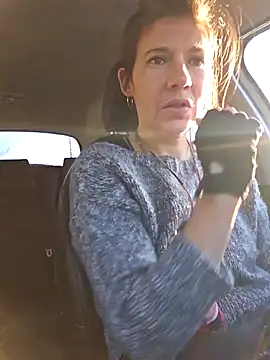 Lina lou4 online show from February 5, 8:00 am