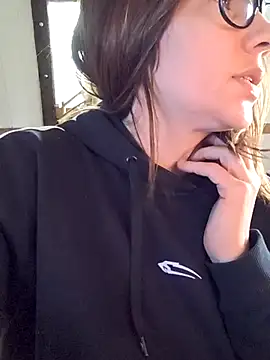 Lina lou4 online show from March 13, 9:21 am