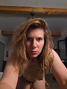 Lina lou4 online show from June 1, 8:10 pm