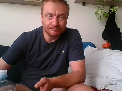 Snapshot of 82liska chatting on May 21, 10:00 am 82liska online show from May 21, 10:00 am
