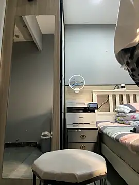 Snapshot of Elvis_Tao chatting on November 13, 1:21 pm Elvis Tao online show from November 13, 1:21 pm