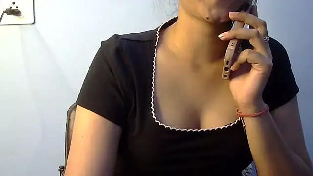 lovelydesi21 online show from November 15, 12:56 pm