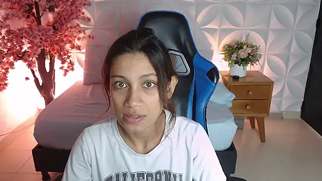 cora 22 online show from December 22, 12:35 pm