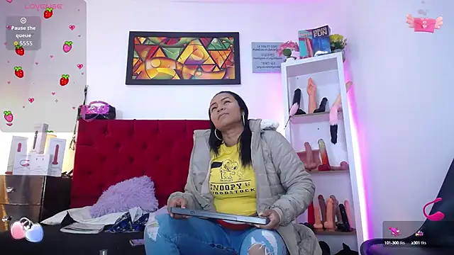 Snapshot of louise_nails chatting on September 26, 11:58 am louise nails online show from September 26, 11:58 am
