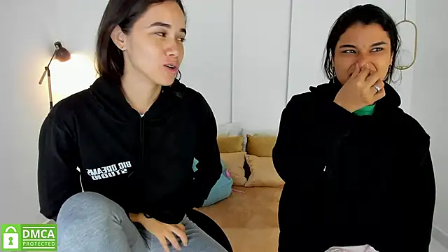 sexychanell 18 online show from March 3, 10:49 am