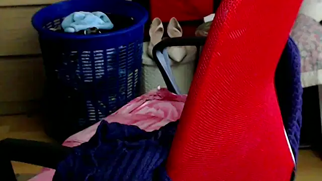 mayasmith online show from March 27, 7:36 am