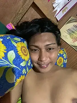 Snapshot of Topangel69 chatting on November 25, 6:24 am Topangel69 online show from November 25, 6:24 am