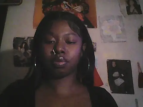 TinyBlazian901 online show from March 21, 12:18 am