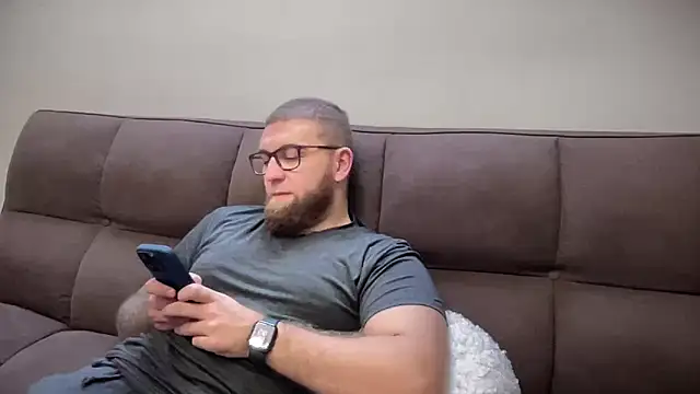 Bear bear  online show from December 27, 10:01 am