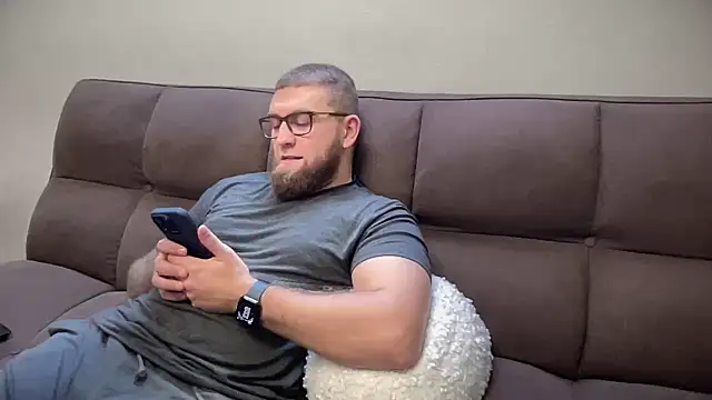 Bear bear  online show from December 29, 9:17 am