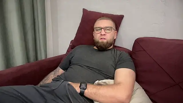 Bear bear  online show from February 3, 11:05 pm