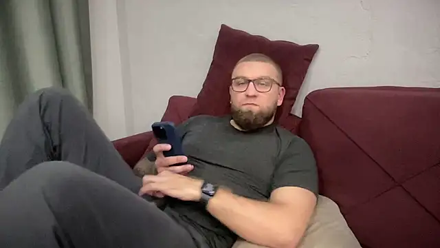 Bear bear  online show from February 6, 8:34 pm