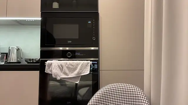 Bear bear  online show from November 22, 11:31 am