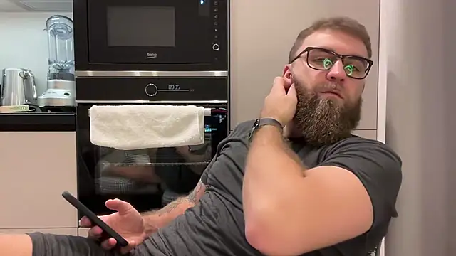 Bear bear  online show from January 11, 4:12 pm