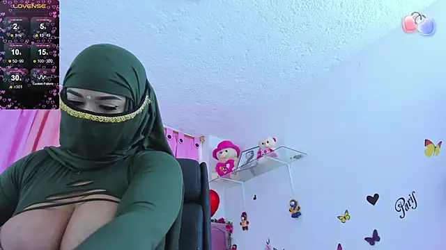 Snapshot of azahara_nagi chatting on January 24, 3:24 pm azahara nagi online show from January 24, 3:24 pm