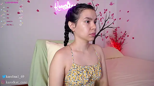 Karolina 1 online show from February 25, 2:00 pm