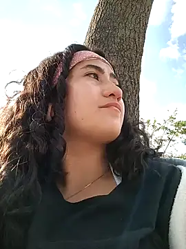 francesca baker1007 online show from January 19, 9:45 pm