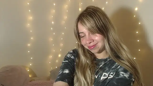 SweetSofty online show from March 18, 10:24 pm