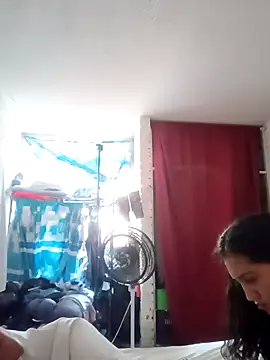 Snapshot of valeriaswang_Lucas chatting on October 3, 4:59 pm valeriaswang Lucas online show from October 3, 4:59 pm