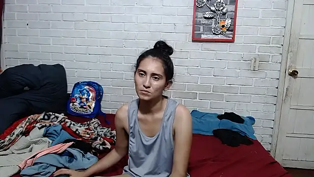 valeriaswang Lucas online show from March 29, 9:59 pm