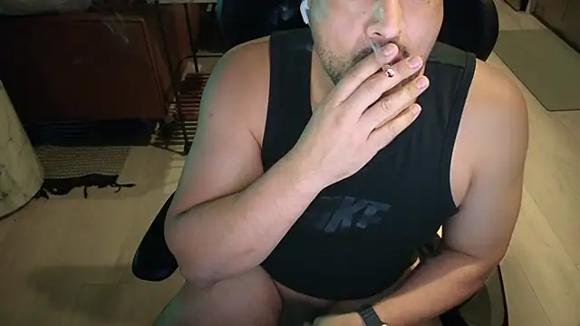 HungandThickLatin online show from September 30, 3:33 am