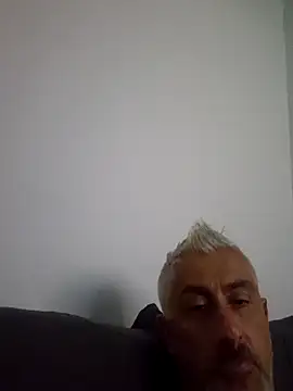 Snapshot of cuci45 chatting on September 27, 3:22 am cuci45 online show from September 27, 3:22 am