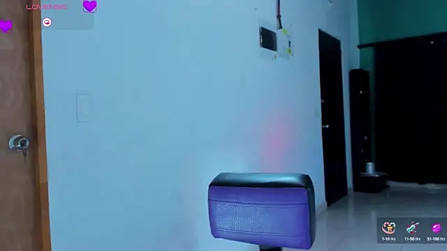 Snapshot of ink_demonxxx chatting on March 4, 4:17 am ink demonxxx online show from March 4, 4:17 am