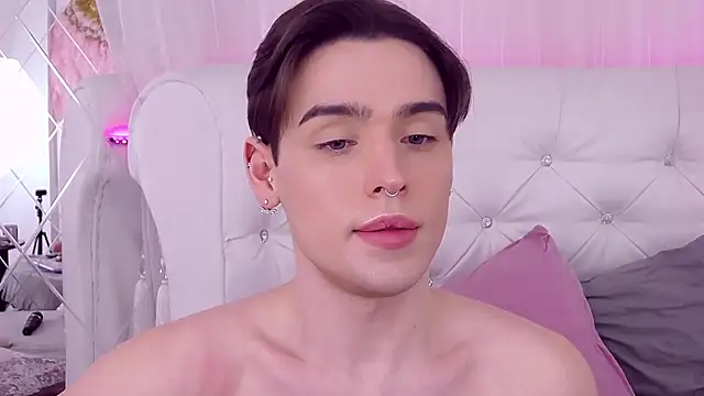 RobbyCharming online show from February 25, 1:52 am