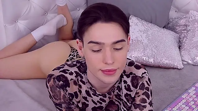 RobbyCharming online show from March 9, 10:52 pm