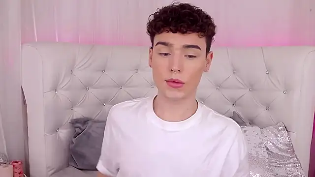 RobbyCharming online show from September 20, 3:40 am