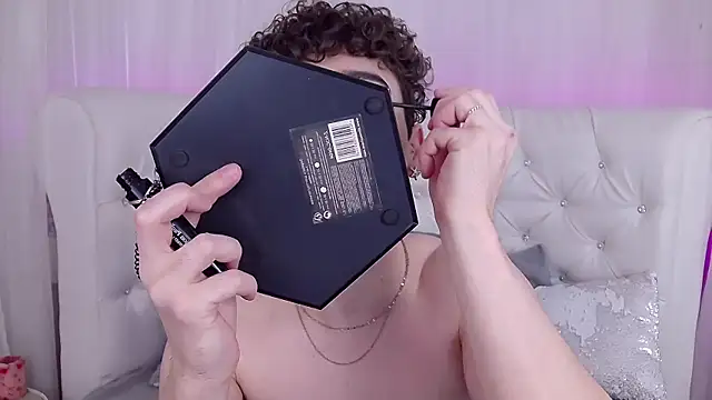 RobbyCharming online show from November 27, 3:41 am