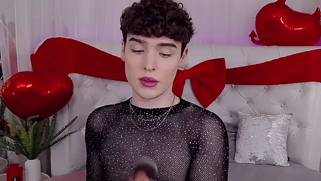 Snapshot of RobbyCharming chatting on February 20, 6:48 am RobbyCharming online show from February 20, 6:48 am