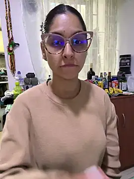 charlotte stevenss  online show from January 30, 2:58 pm