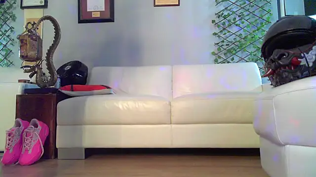 OSIRlS online show from March 14, 6:08 am