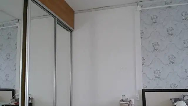 Snapshot of Popppka chatting on December 21, 11:17 am Popppka online show from December 21, 11:17 am