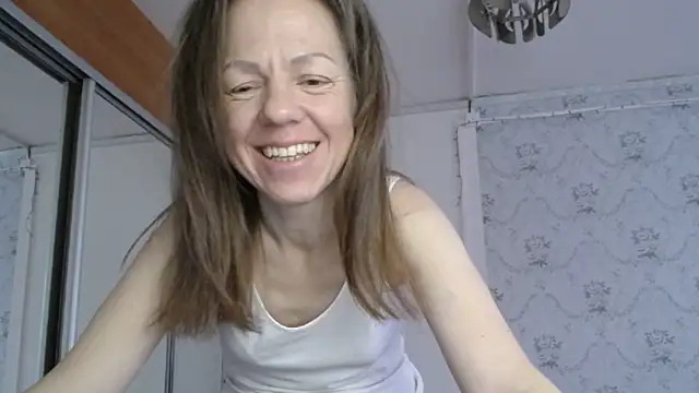 Snapshot of Popppka chatting on January 15, 12:21 pm Popppka online show from January 15, 12:21 pm