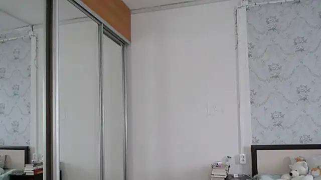 Snapshot of Popppka chatting on March 5, 12:01 pm Popppka online show from March 5, 12:01 pm