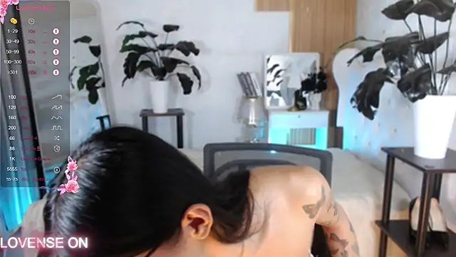 Unforttable Anisha online show from December 2, 1:28 pm