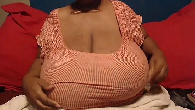 CUTEFIRMMELONSS online show from December 20, 3:24 am