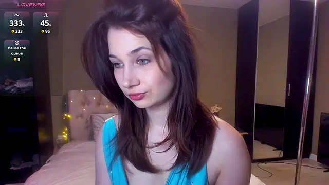 Carina E online show from February 9, 10:08 am