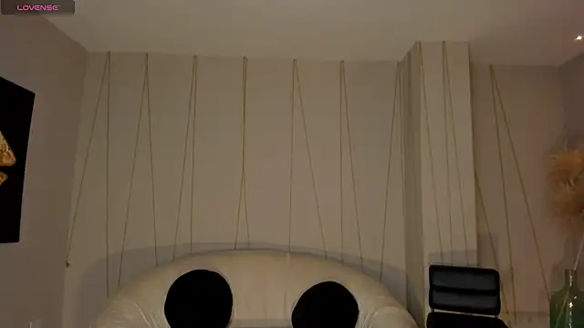 Snapshot of MariamRivera_ chatting on December 18, 3:58 am MariamRivera  online show from December 18, 3:58 am