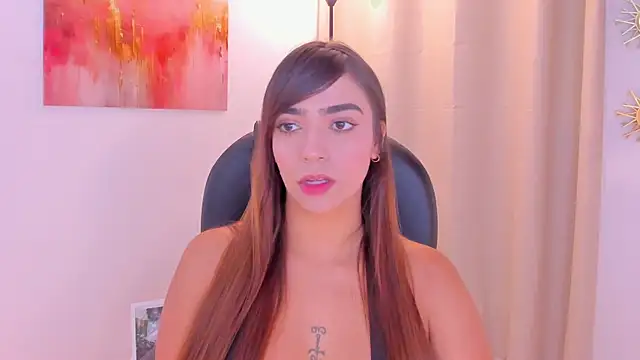 Snapshot of MariamRivera_ chatting on March 4, 12:49 am MariamRivera online show from March 4, 12:49 am