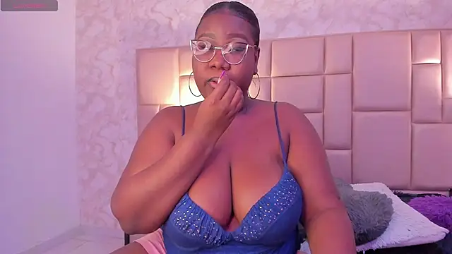 Darnellqueen online show from December 13, 10:19 am