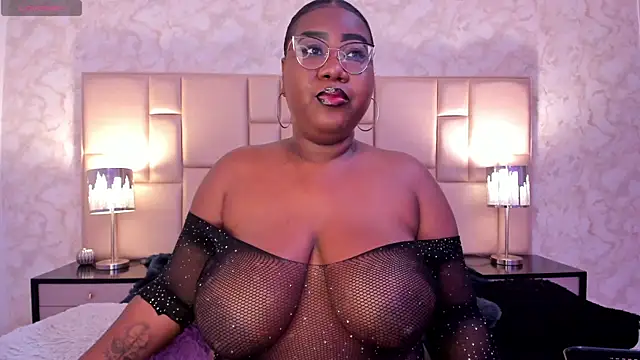Darnellqueen online show from February 22, 3:56 am