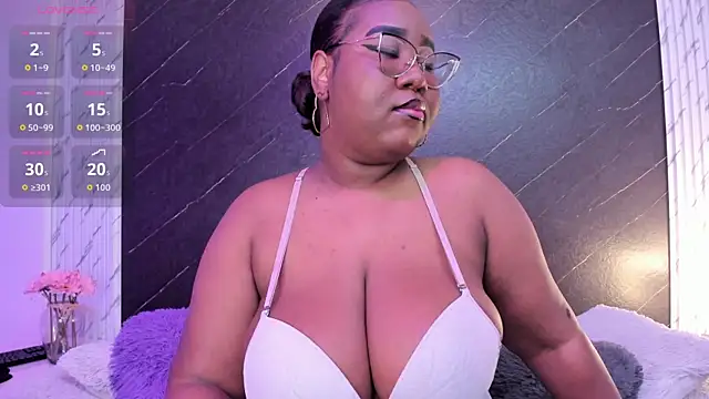 Darnellqueen online show from April 8, 4:01 am