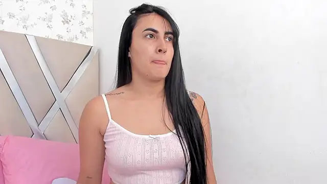 Snapshot of Helenn_monroy1 chatting on June 28, 4:02 pm Helenn monroy1 online show from June 28, 4:02 pm