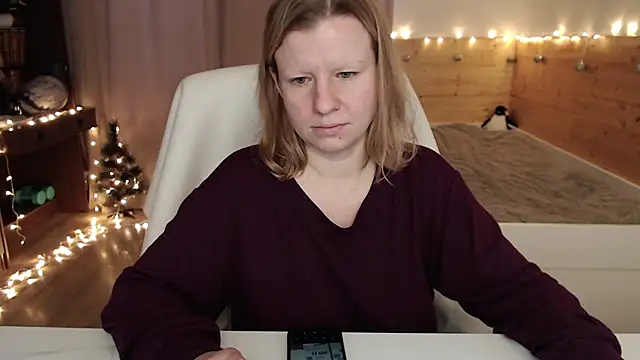 Exponent 5 online show from December 18, 7:15 am